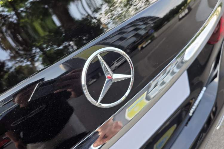 Used Mercedes-Benz E-Class 2023 Updated E 300 L Luxury Edition Exterior 8