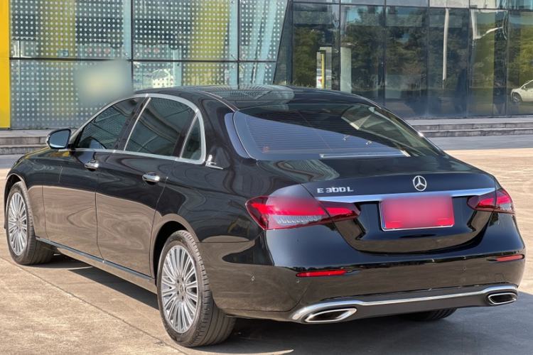 Used Mercedes-Benz E-Class 2023 Updated E 300 L Luxury Edition Exterior 8
