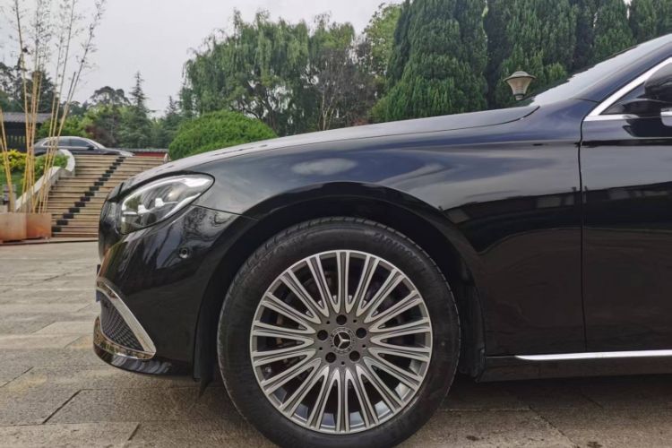 Used Mercedes-Benz E-Class 2023 Updated E 300 L Fashion Edition Exterior 9