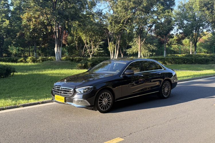 Used Mercedes-Benz E-Class 2023 Facelift E 260 L Guazi used car, China used car export, Used car for sale, Used cars, Cheapest cars for sale