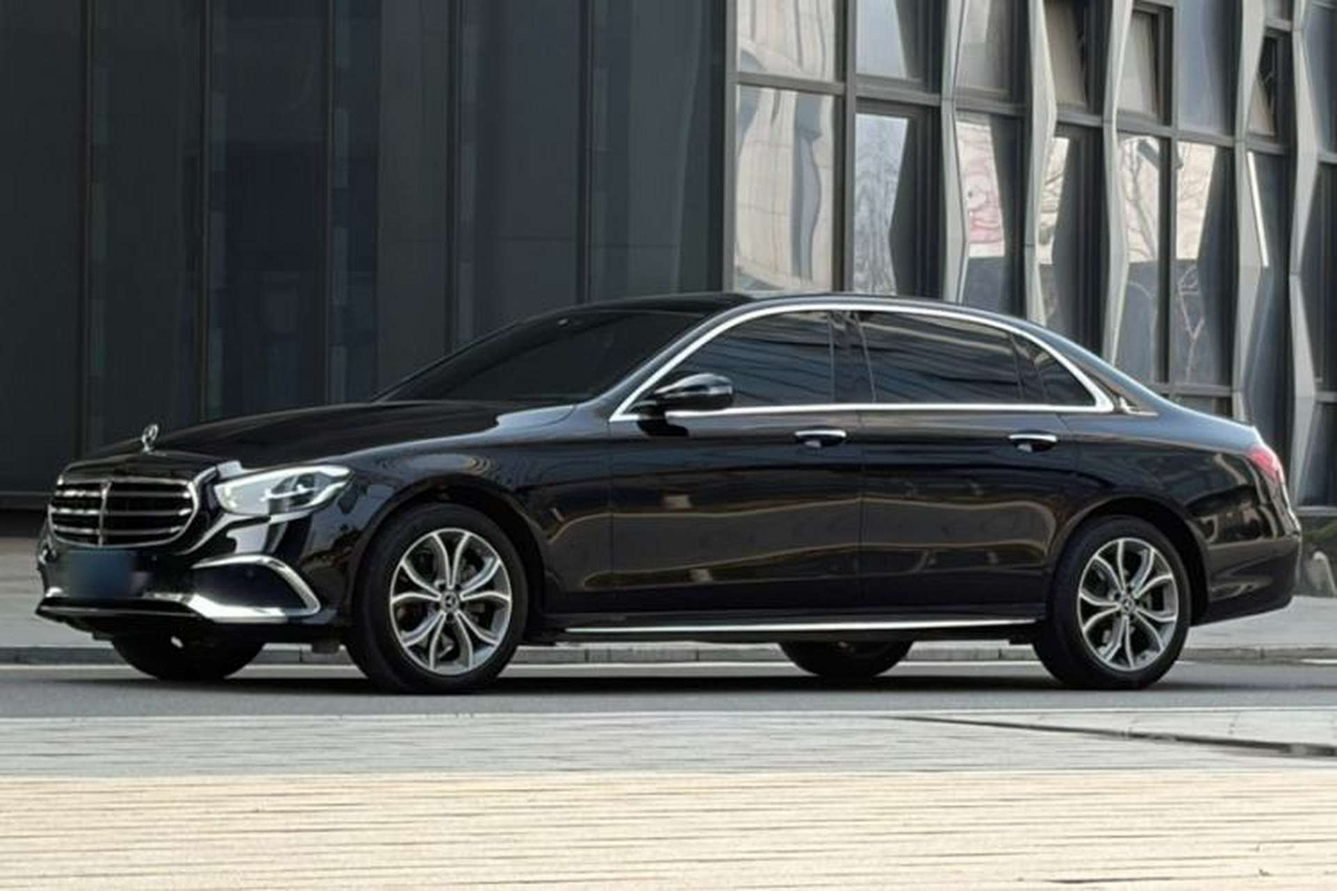 Used Mercedes-Benz E-Class 2023 E 300 L Sporty and Stylish Model Front Left 45 Deg