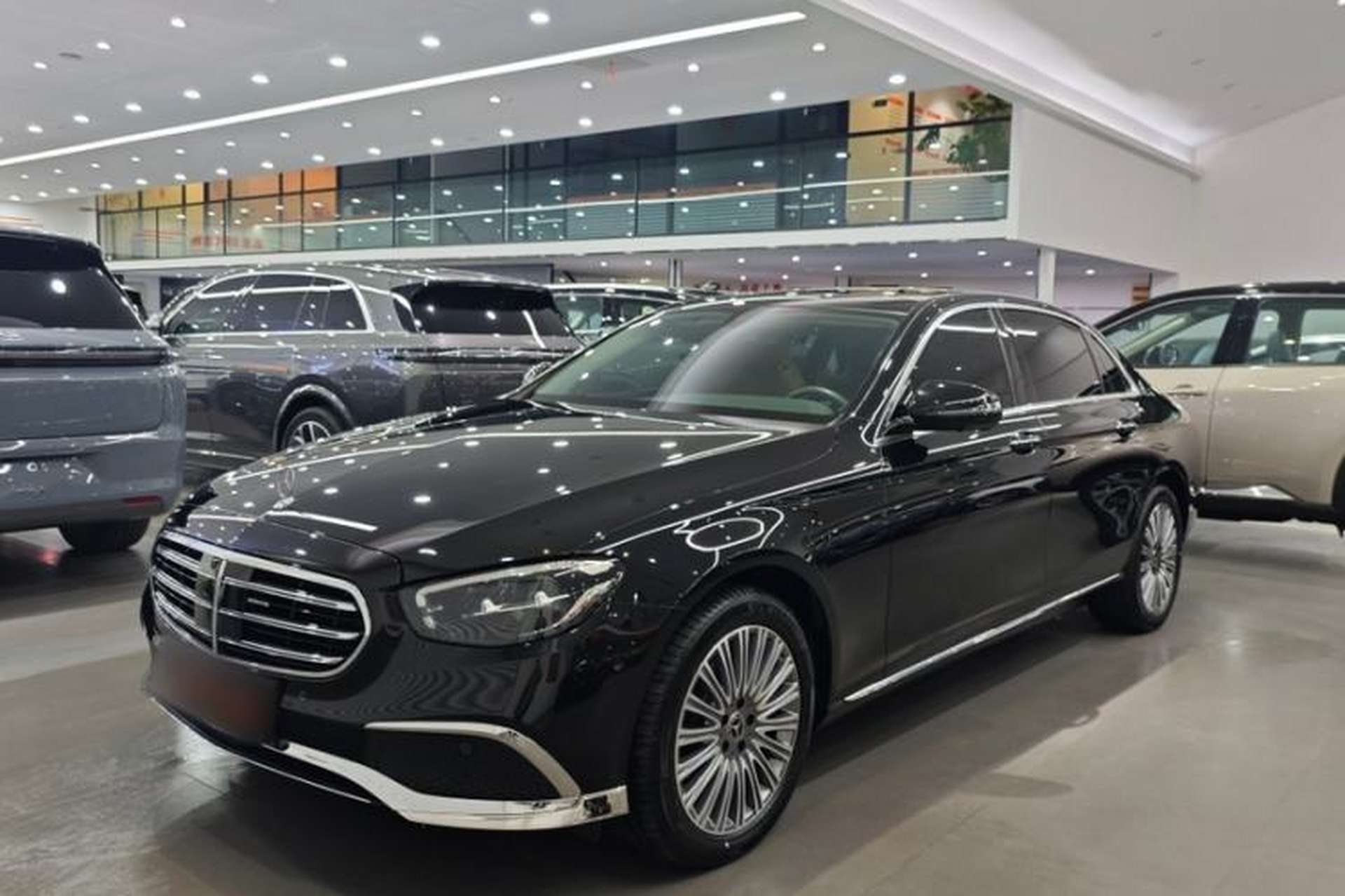 Used Mercedes-Benz E-Class 2023 Updated E 300 L Fashion Edition Front Left 45 Deg