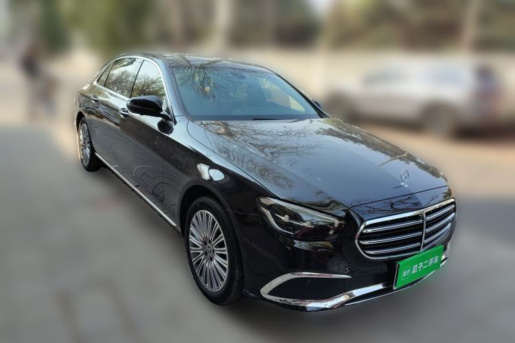 Used Mercedes-Benz E-Class 2023 Updated E 300 L Fashion Edition Front Right 45 Deg
