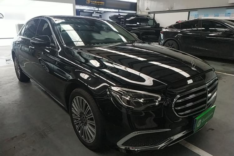 Used Mercedes-Benz E-Class 2023 Updated E 300 L Luxury Edition Front Right 45 Deg