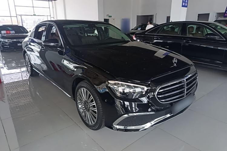 Used Mercedes-Benz E-Class 2023 Updated E 300 L Fashion Edition Front Right 45 Deg