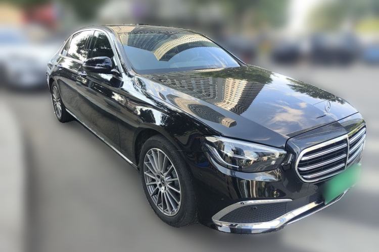 Used Mercedes-Benz E-Class 2023 Facelift E 260 L 4MATIC Front Right 45 Deg