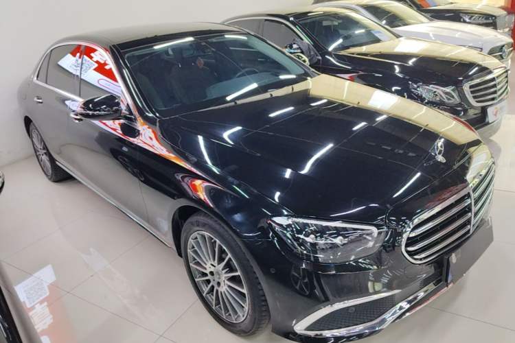 Used Mercedes-Benz E-Class 2023 Facelift E 260 L Front Right 45 Deg