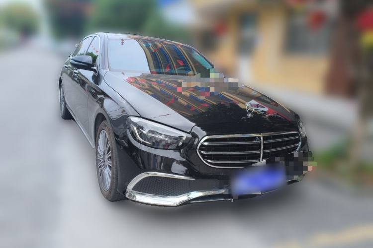 Used Mercedes-Benz E-Class 2023 Updated E 300 L Luxury Edition Front Right 45 Deg