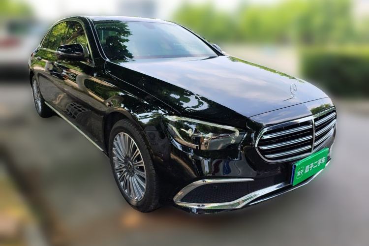 Used Mercedes-Benz E-Class 2023 Updated E 300 L Fashion Edition Front Right 45 Deg