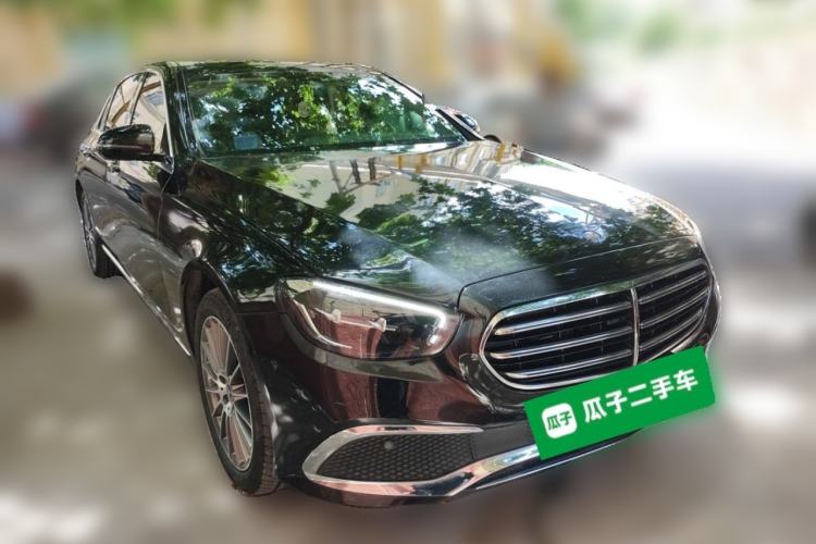 Used Mercedes-Benz E-Class 2023 Facelift E 260 L Front Right 45 Deg