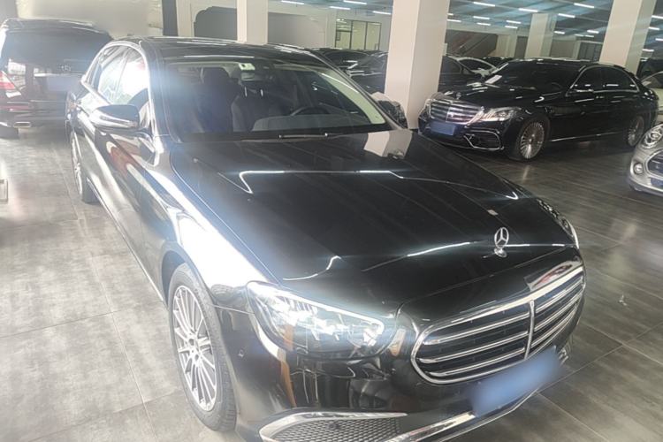 Used Mercedes-Benz E-Class 2023 Facelift E 260 L Front Right 45 Deg