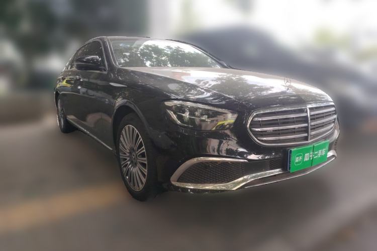 Used Mercedes-Benz E-Class 2023 Updated E 300 L Luxury Edition Front Right 45 Deg