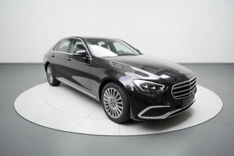 Used Mercedes-Benz E-Class 2023 Updated E 300 L Fashion Edition Front Right 45 Deg