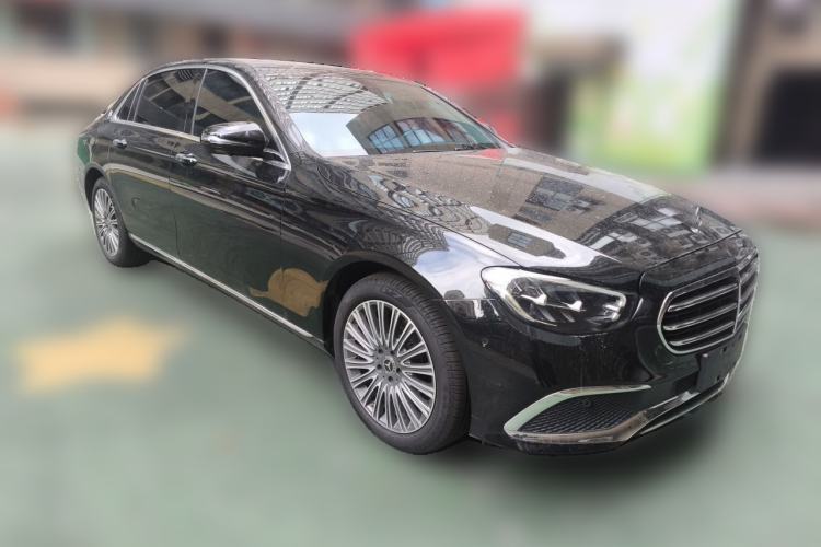 Used Mercedes-Benz E-Class 2023 Updated E 300 L Fashion Edition Front Right 45 Deg