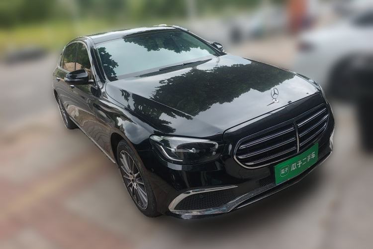 Used Mercedes-Benz E-Class 2023 E 260 L Front Right 45 Deg
