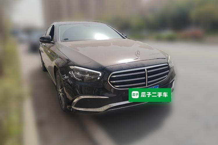 Used Mercedes-Benz E-Class 2023 Facelift E 260 L Front Right 45 Deg