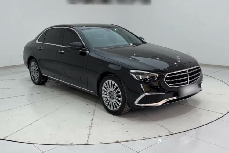 Used Mercedes-Benz E-Class 2023 Updated E 300 L Fashion Edition Front Right 45 Deg