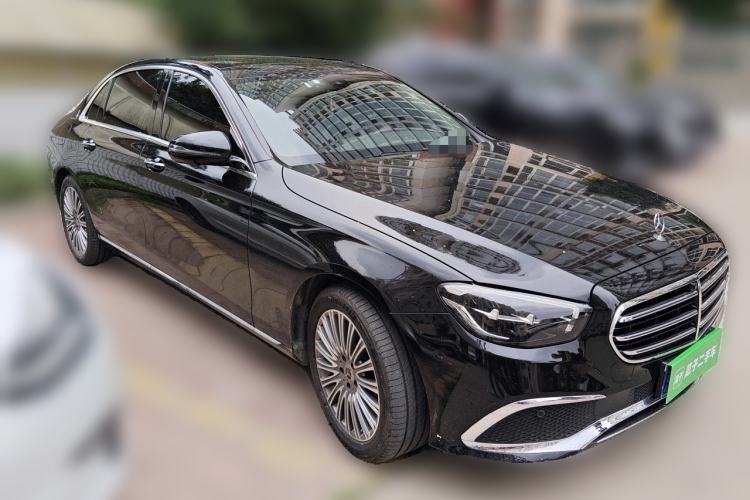Used Mercedes-Benz E-Class 2023 Updated E 300 L Luxury Edition Front Right 45 Deg