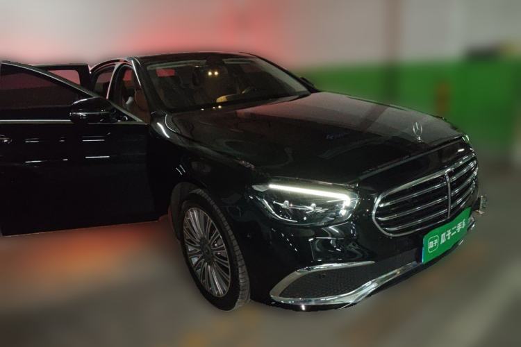 Used Mercedes-Benz E-Class 2023 Updated E 300 L Fashion Edition Front Right 45 Deg