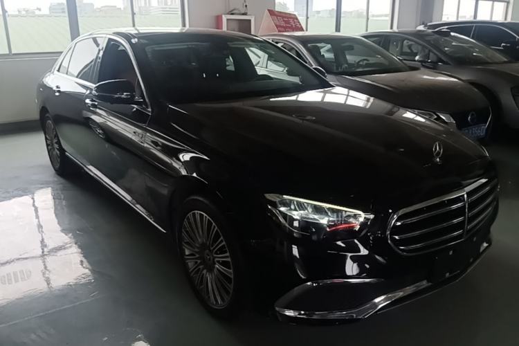 Used Mercedes-Benz E-Class 2023 Updated E 300 L Fashion Edition Front Right 45 Deg