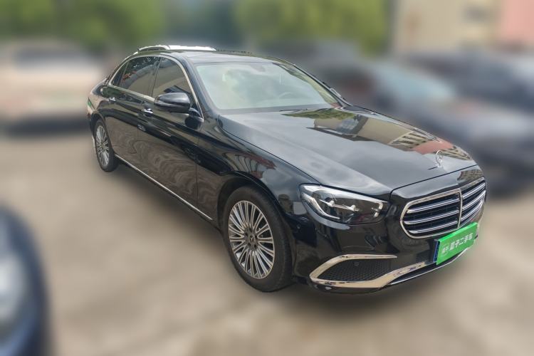 Used Mercedes-Benz E-Class 2023 Updated E 300 L Luxury Edition Front Right 45 Deg