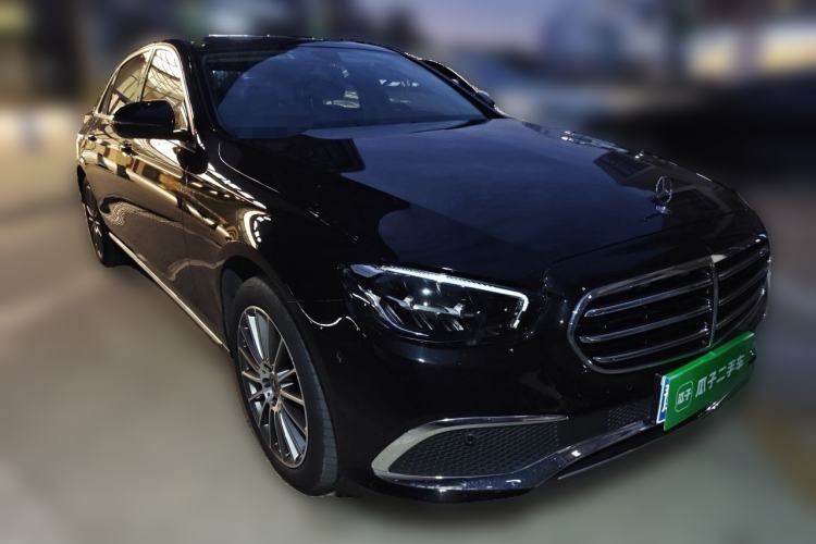 Used Mercedes-Benz E-Class 2023 Facelift E 260 L Front Right 45 Deg