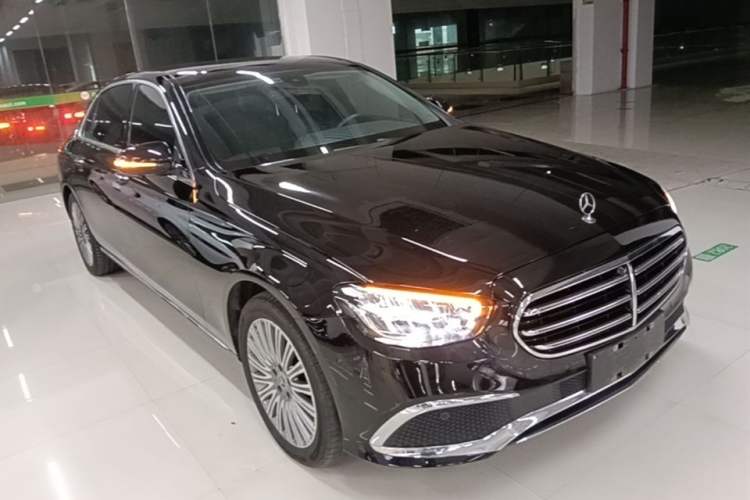 Used Mercedes-Benz E-Class 2023 E 300 L Luxury Model Front Right 45 Deg