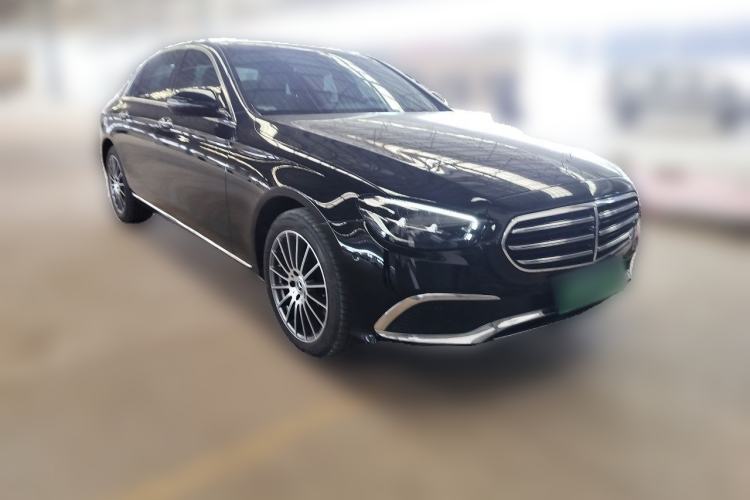 Used Mercedes-Benz E-Class 2023 Facelift E 260 L Front Right 45 Deg
