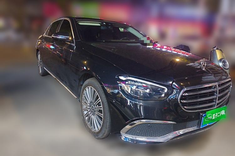 Used Mercedes-Benz E-Class 2023 Updated E 300 L Luxury Edition Front Right 45 Deg