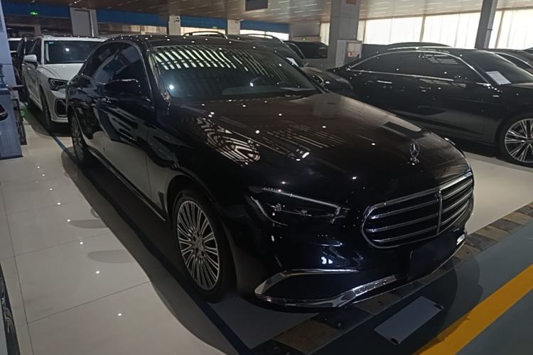Used Mercedes-Benz E-Class 2023 Updated E 300 L Luxury Edition Front Right 45 Deg