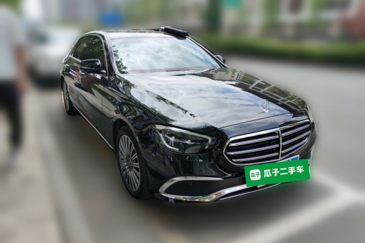 Used Mercedes-Benz E-Class 2023 Updated E 300 L Luxury Edition Front Right 45 Deg