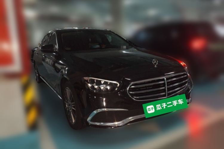Used Mercedes-Benz E-Class 2023 Facelift E 260 L Front Right 45 Deg