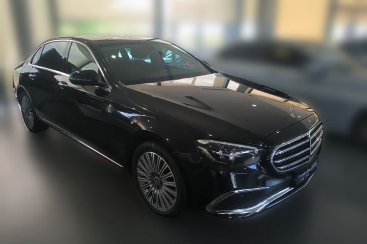 Used Mercedes-Benz E-Class 2023 E 300 L Luxury Model Front Right 45 Deg