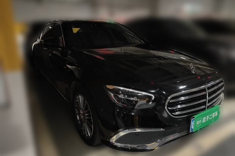 Used Mercedes-Benz E-Class 2023 E 260 L Front Right 45 Deg
