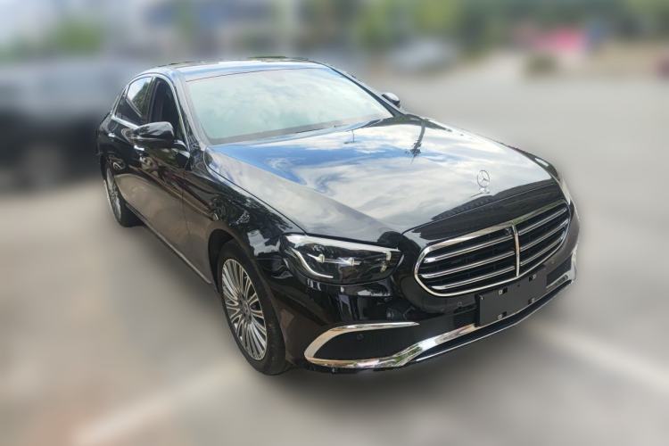 Used Mercedes-Benz E-Class 2023 Updated E 300 L Luxury Edition Front Right 45 Deg
