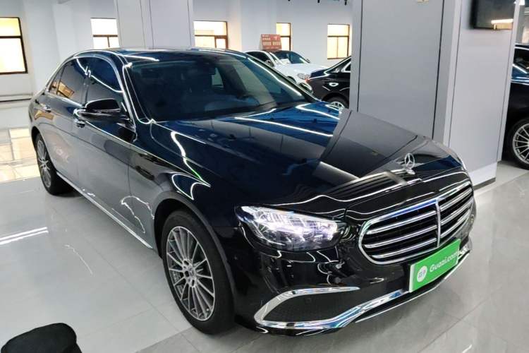 Used Mercedes-Benz E-Class 2023 Facelift E 260 L Front Right 45 Deg
