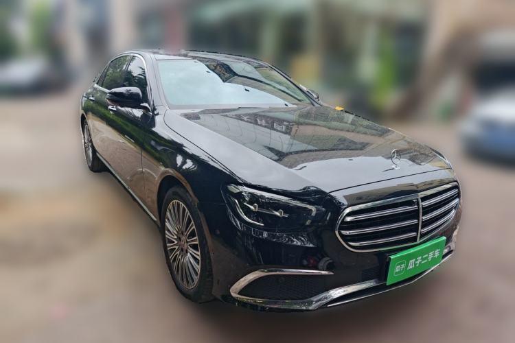 Used Mercedes-Benz E-Class 2023 Updated E 300 L Luxury Edition Front Right 45 Deg