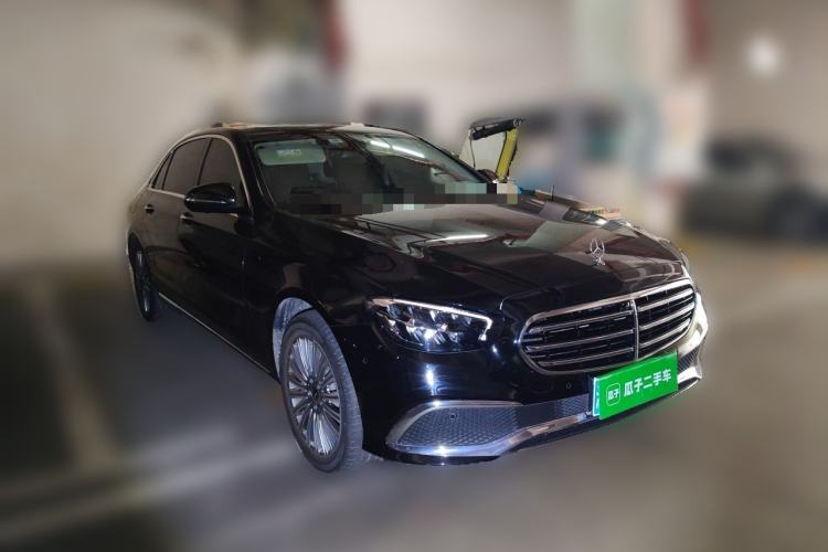 Used Mercedes-Benz E-Class 2023 Updated E 300 L Luxury Edition Front Right 45 Deg