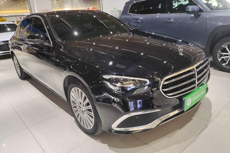Used Mercedes-Benz E-Class 2023 E 300 L Luxury Model Front Right 45 Deg