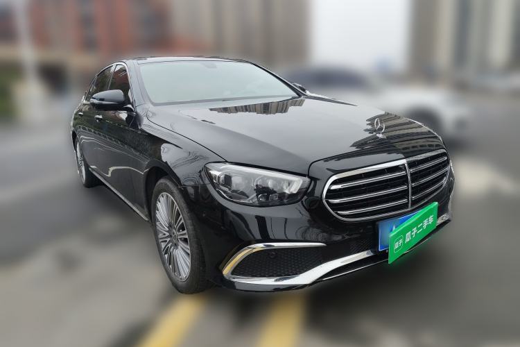Used Mercedes-Benz E-Class 2023 E 260 L Front Right 45 Deg