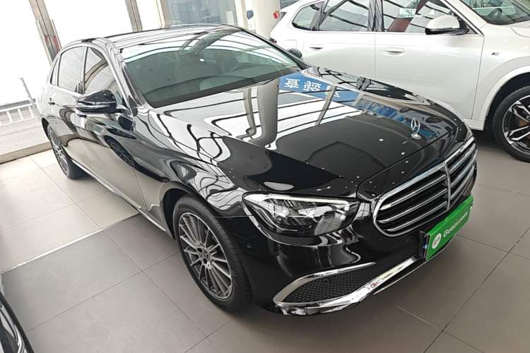 Used Mercedes-Benz E-Class 2023 Facelift E 260 L Front Right 45 Deg
