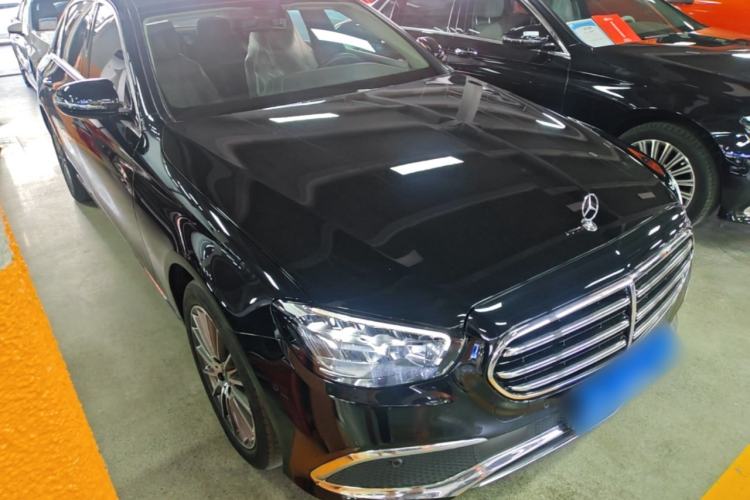 Used Mercedes-Benz E-Class 2023 Facelift E 260 L Front Right 45 Deg