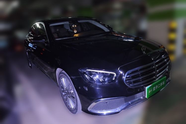Used Mercedes-Benz E-Class 2023 Updated E 300 L Luxury Edition Front Right 45 Deg