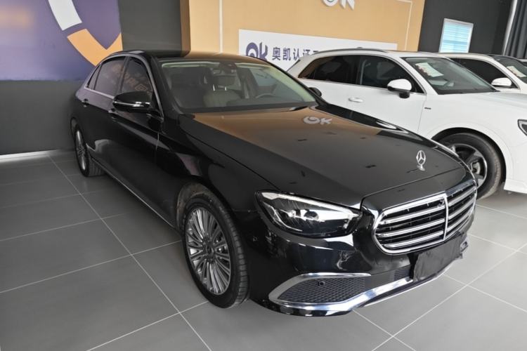 Used Mercedes-Benz E-Class 2023 Updated E 300 L Fashion Edition Front Right 45 Deg