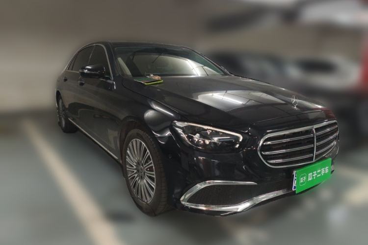 Used Mercedes-Benz E-Class 2023 Updated E 300 L Luxury Edition Front Right 45 Deg