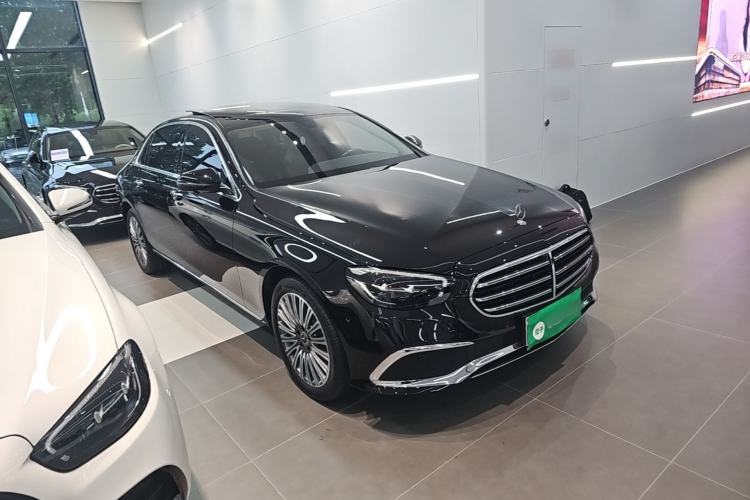 Used Mercedes-Benz E-Class 2023 Updated E 300 L Luxury Edition Front Right 45 Deg