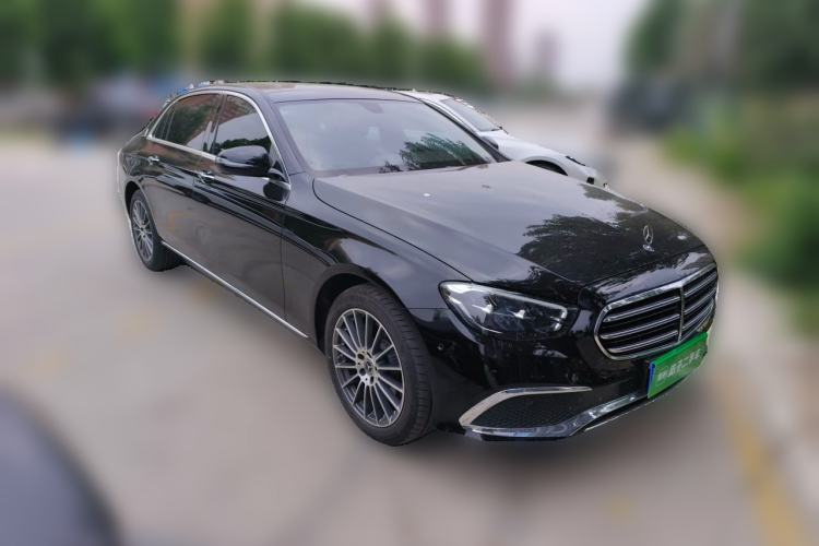 Used Mercedes-Benz E-Class 2023 E 260 L Front Right 45 Deg