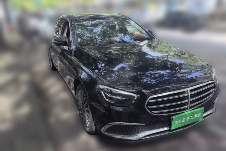 Used Mercedes-Benz E-Class 2023 Updated E 300 L Luxury Edition Front Right 45 Deg