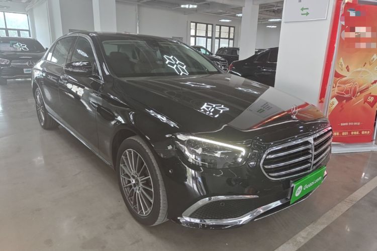Used Mercedes-Benz E-Class 2023 Facelift E 260 L Front Right 45 Deg