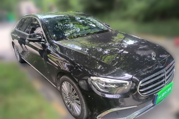Used Mercedes-Benz E-Class 2023 Updated E 300 L Luxury Edition Front Right 45 Deg